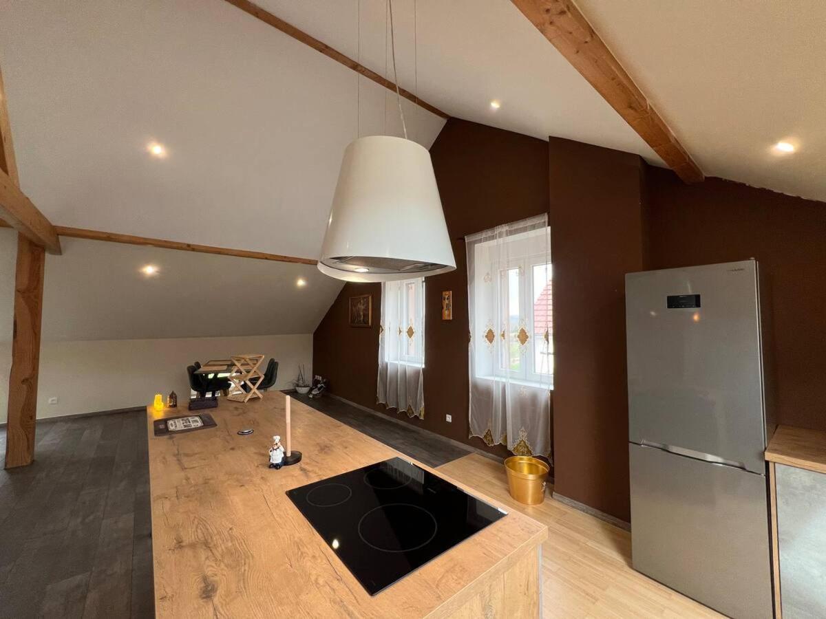 Loft Spacieux En Pleine Foret Bining Exterior photo